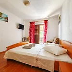 Robinson Torac Appartement Gdinj