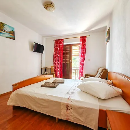 Robinson Torac Apartmán Gdinj