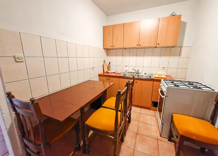 Robinson Torac Apartment *